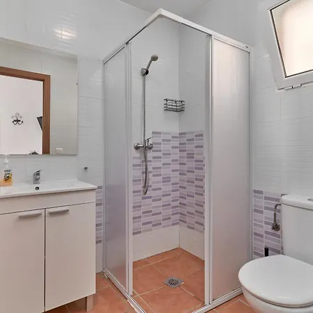 Costa Con Piscina Holiday home *
