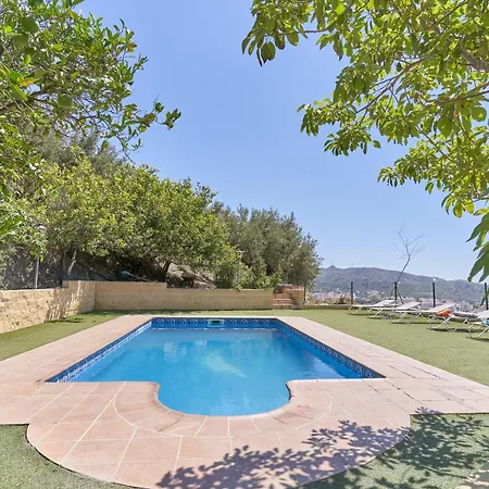 Costa Con Piscina Casa vacanze *